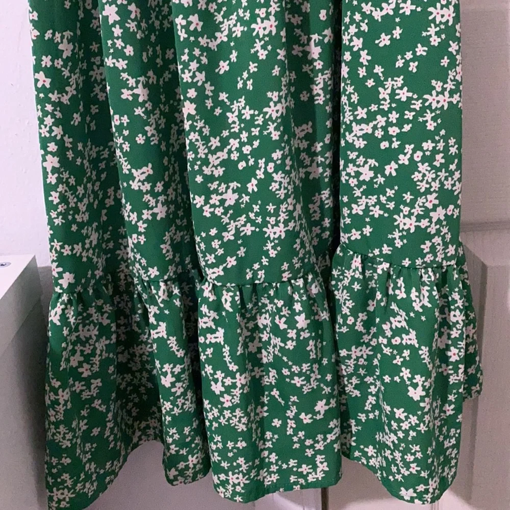NWOT Shein Green Floral Dress - Picture 9 of 10